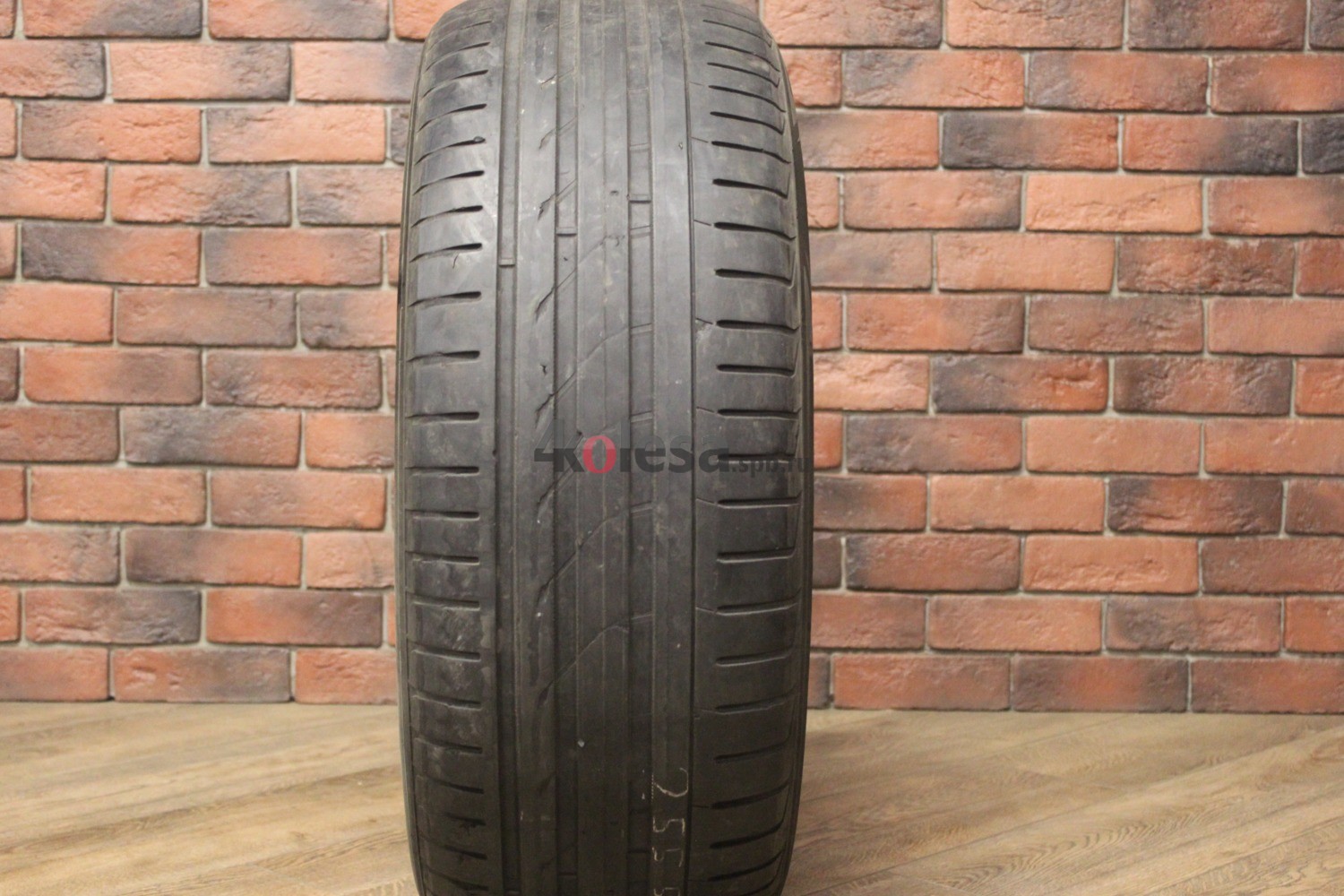 Летние  шины R19 255/55 Nokian Tyres Hakka Black бу (3-4 мм.) купить в Санкт-Петербурге