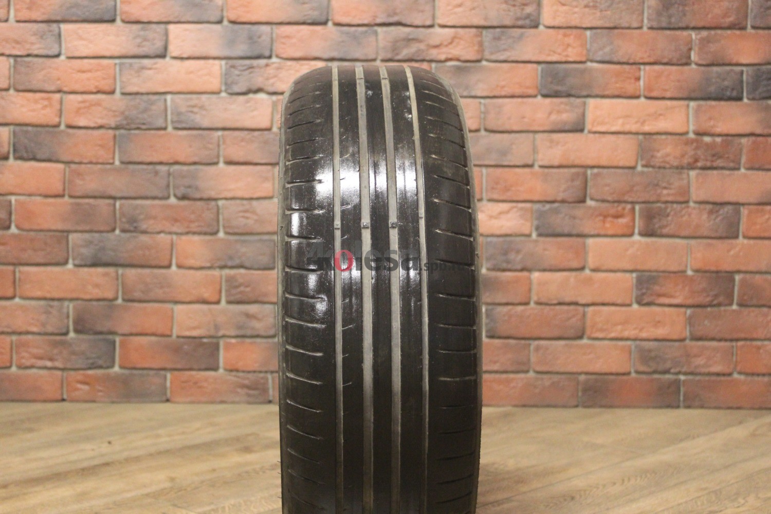 Летние  шины R16 205/60 Dunlop Sport BluResponse бу (3-4 мм.) купить в Санкт-Петербурге