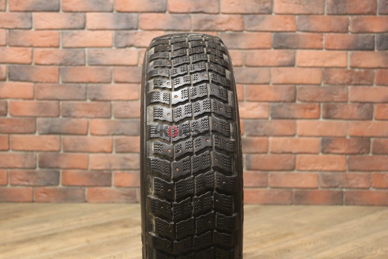 Зимние шипованные шины R14 175/80 Michelin XM+S 200 бу (4-5 мм.) остаток шипов 25-49%
