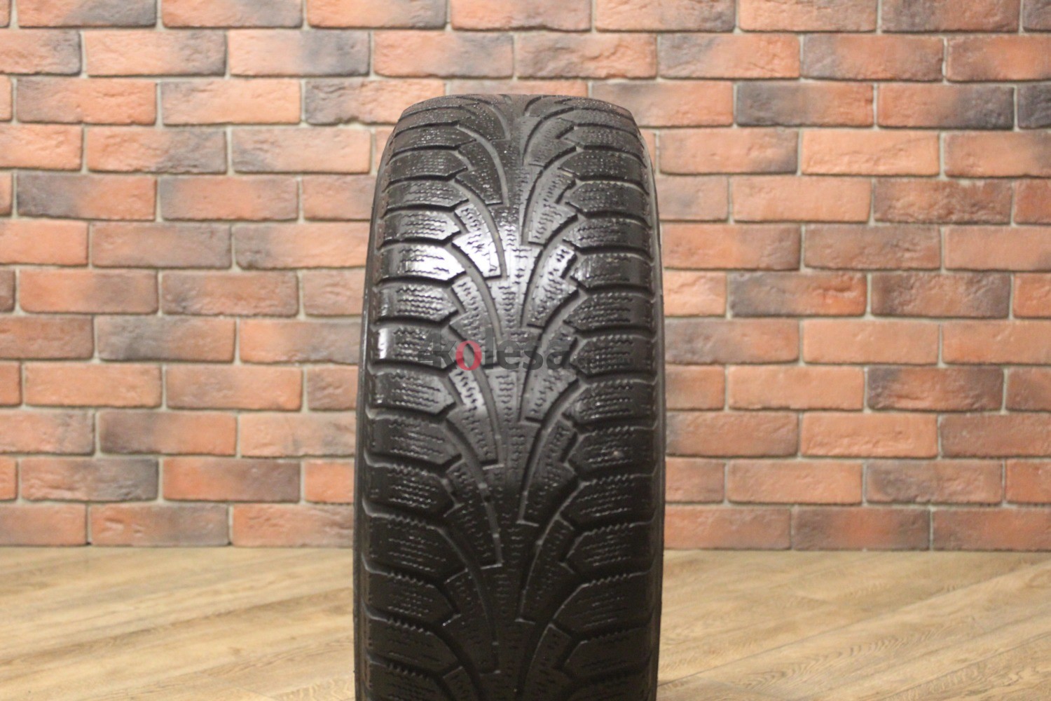Зимние нешипованные шины R15 195/65 Nokian Tyres Hakkapeliitta RSi бу Лип. (4-5 мм.)