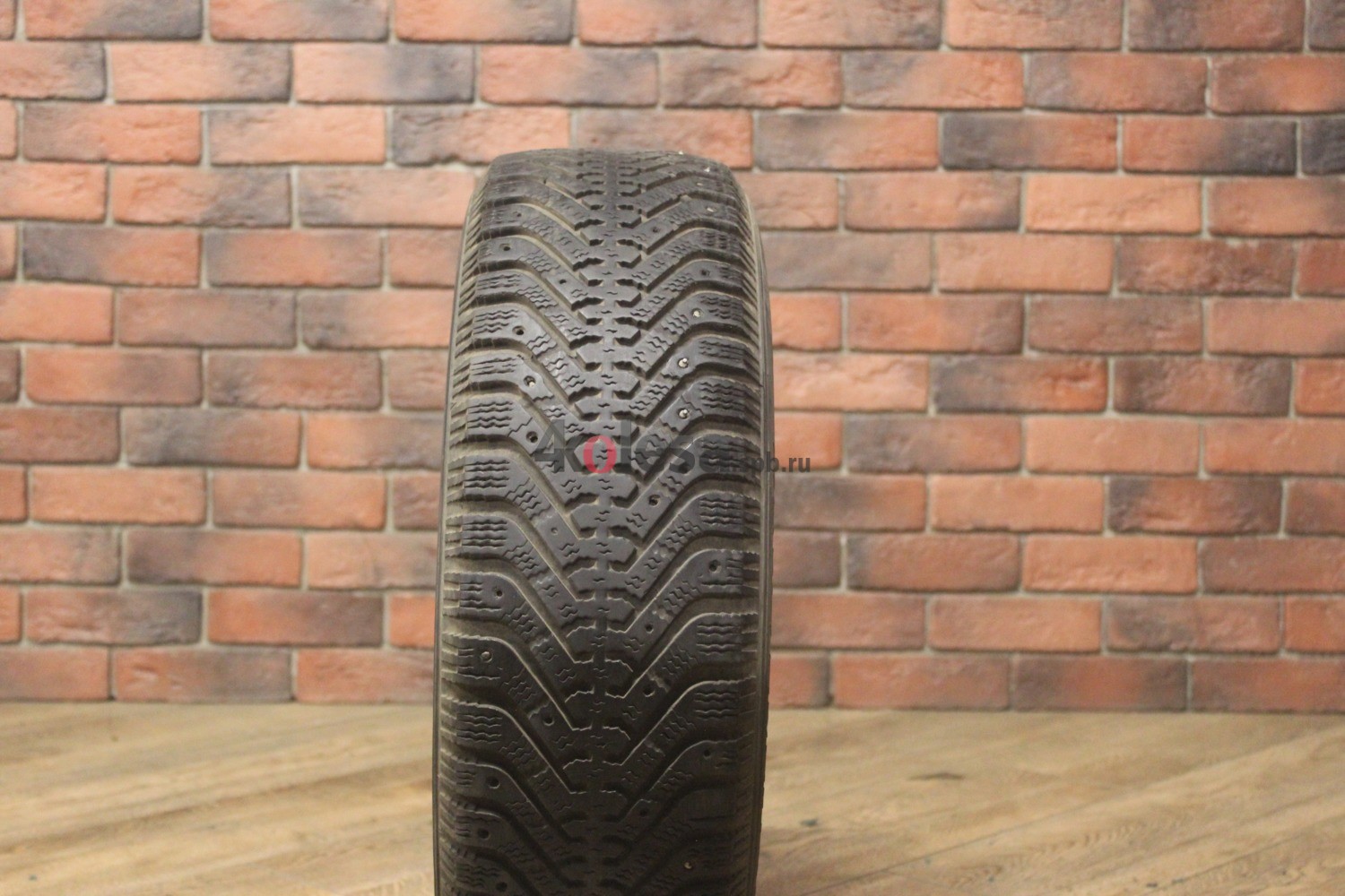 Зимние шипованные шины R15 185/65 Dunlop SP ICE RESPONSE бу (4-5 мм.) остаток шипов 0-25%