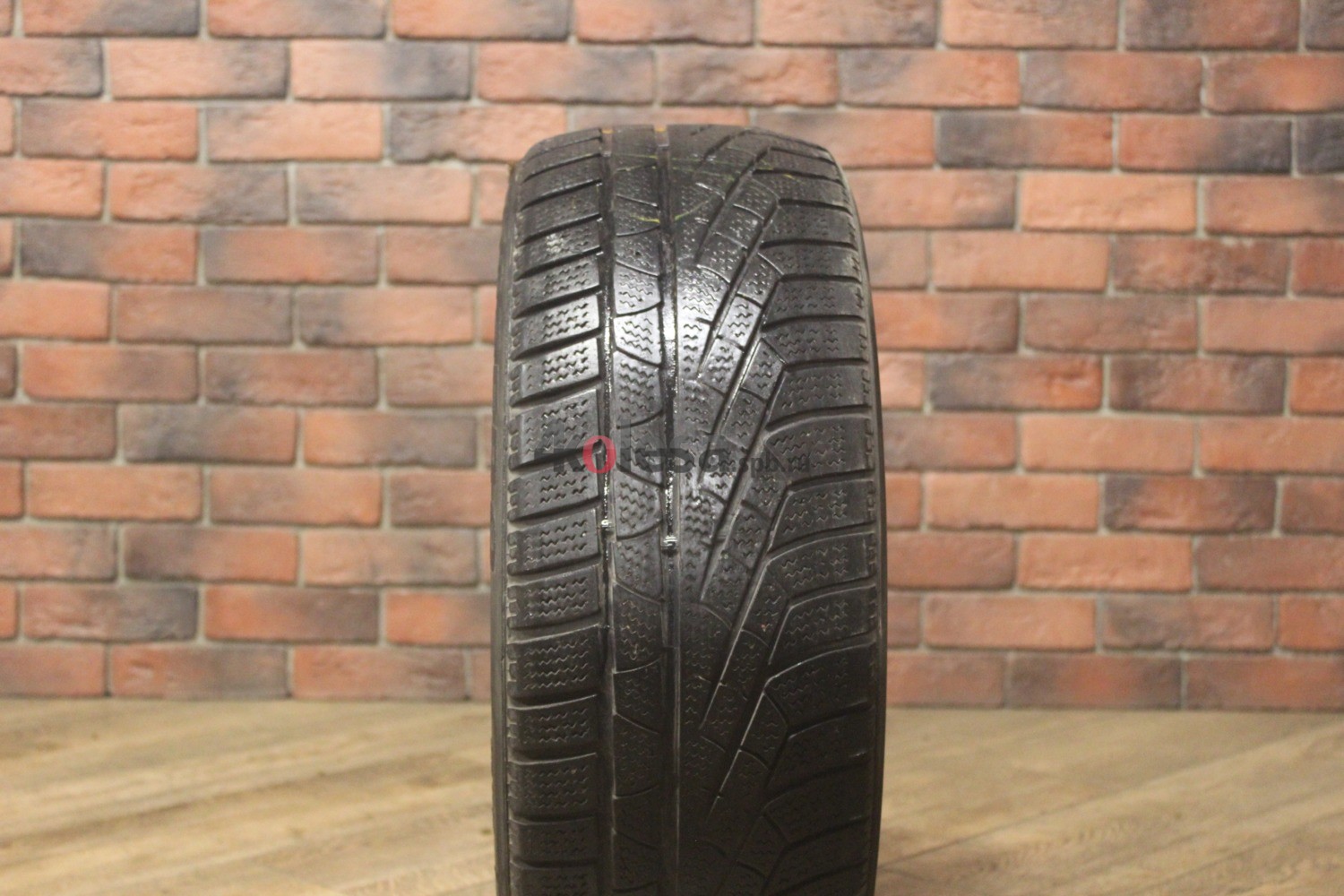 Зимние нешипованные шины R16 205/55 Pirelli SottoZero Winter 210 бу Лип. (4-5 мм.)