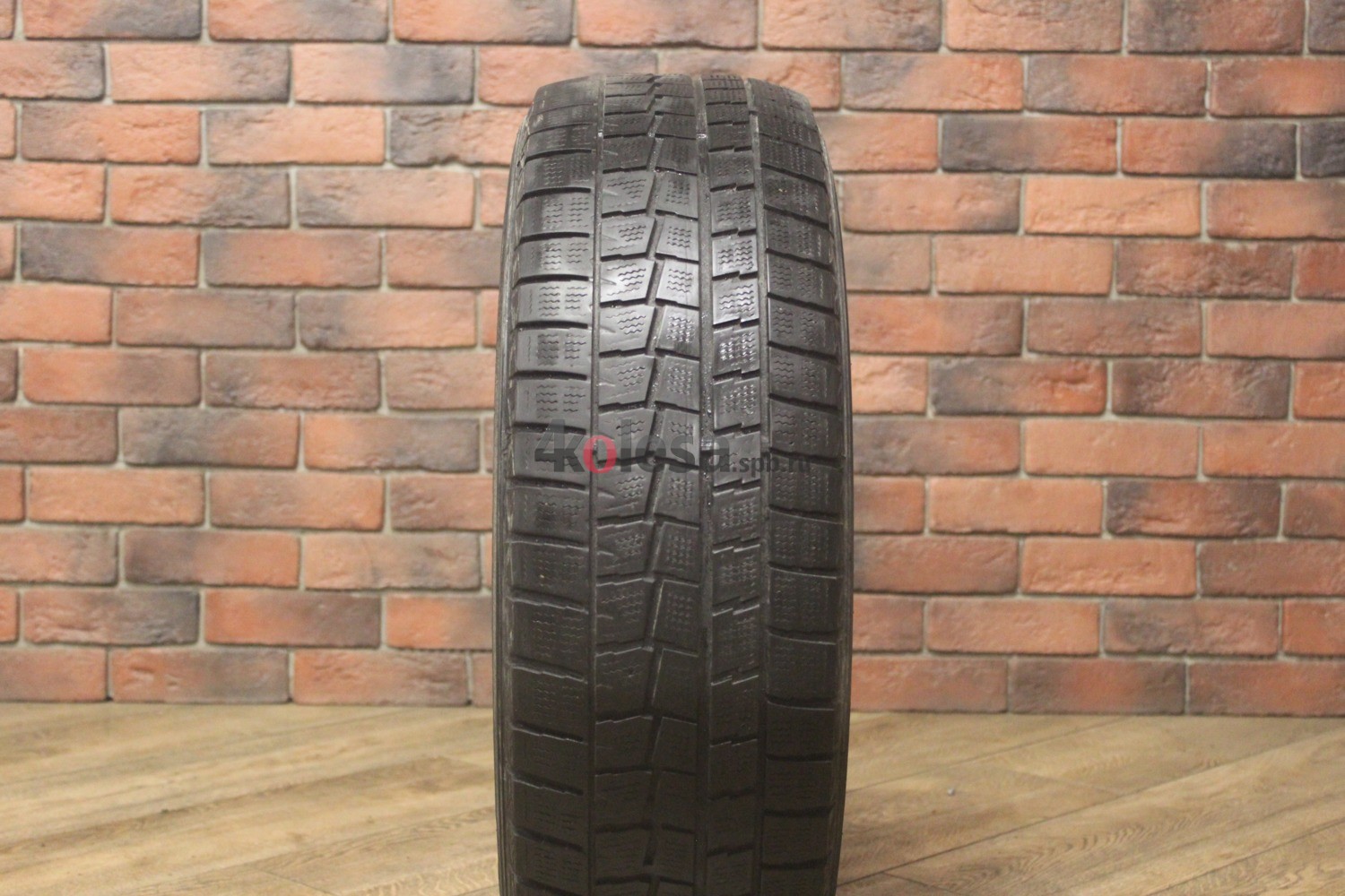 Зимние нешипованные шины R16 215/65 Dunlop Winter Maxx WM01 бу Лип. (4-5 мм.)