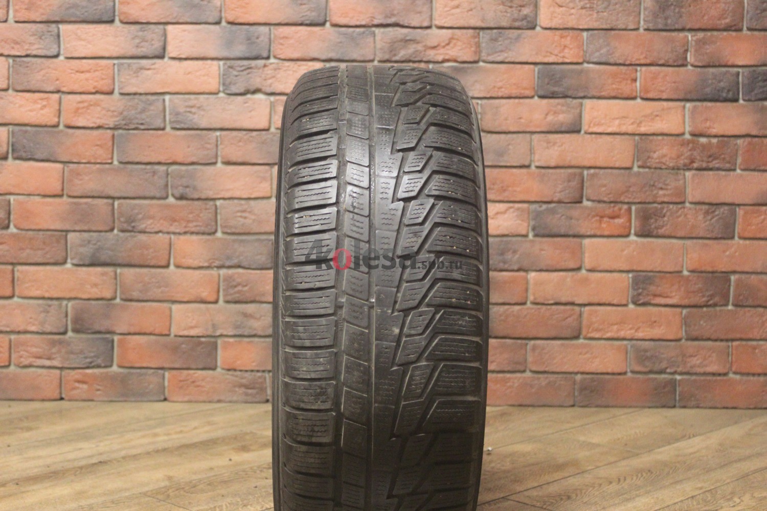 Зимние нешипованные шины R16 225/55 Nokian Tyres WR G2 бу Лип. (4-5 мм.)