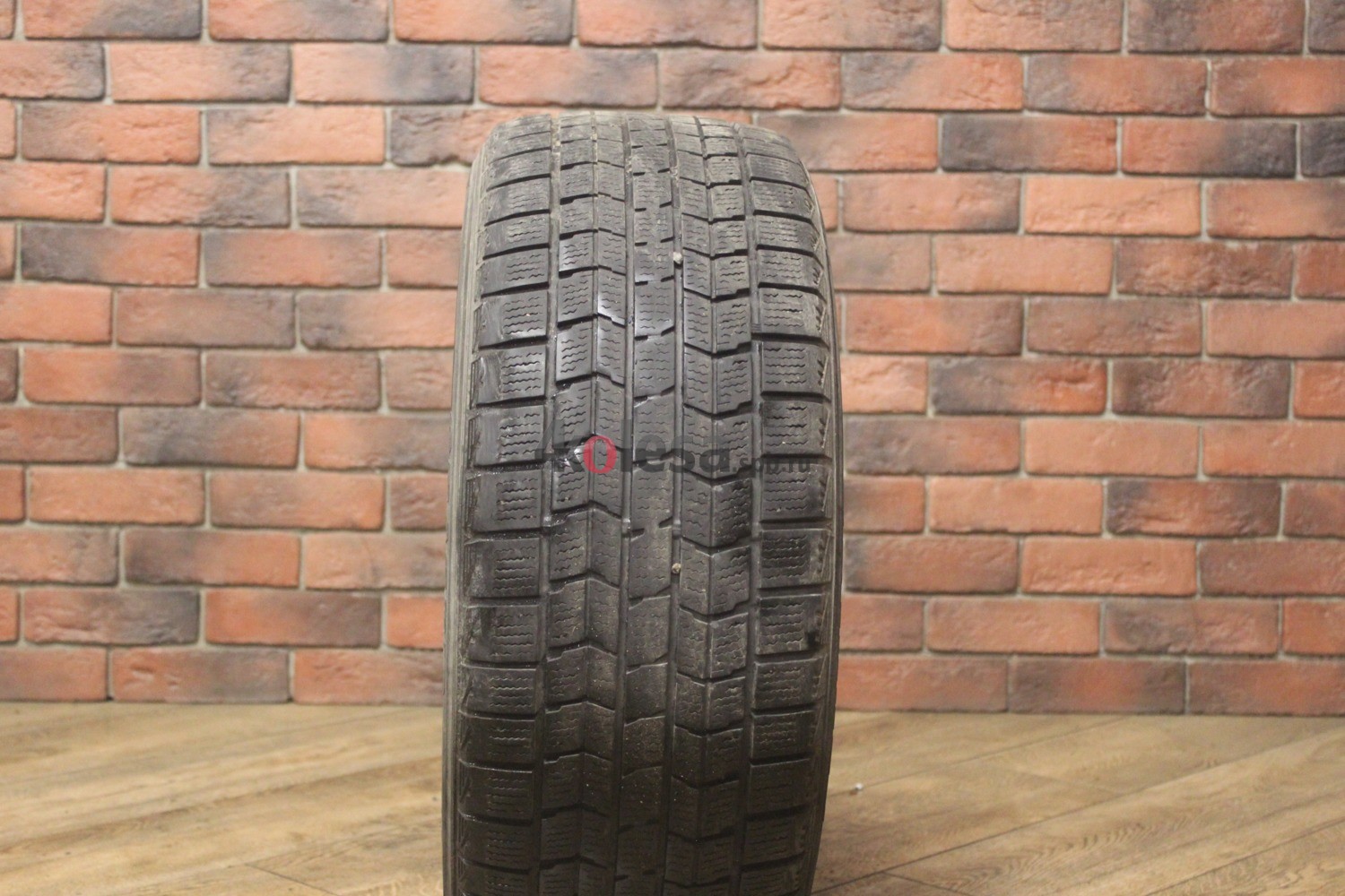 Зимние нешипованные шины R16 225/55 Dunlop Graspic DS3 бу Лип. (4-5 мм.)