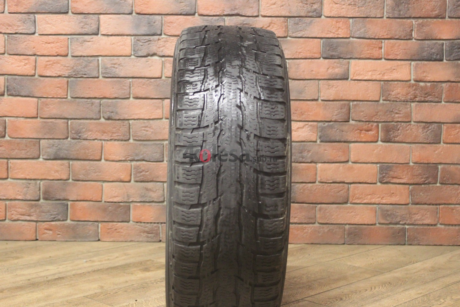 Зимние нешипованные шины R16C 215/65 Nokian Tyres Hakkapeliitta CR3 бу Лип. (4-5 мм.)
