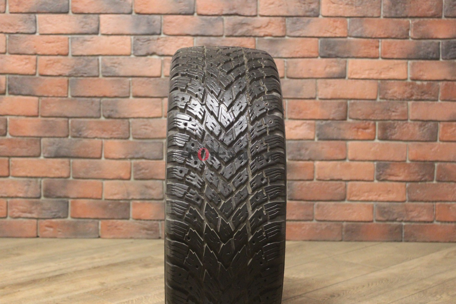 Зимние шипованные шины R16 205/55 Dunlop SP Arctic M4 бу (6-7 мм.) остаток шипов 0-25%