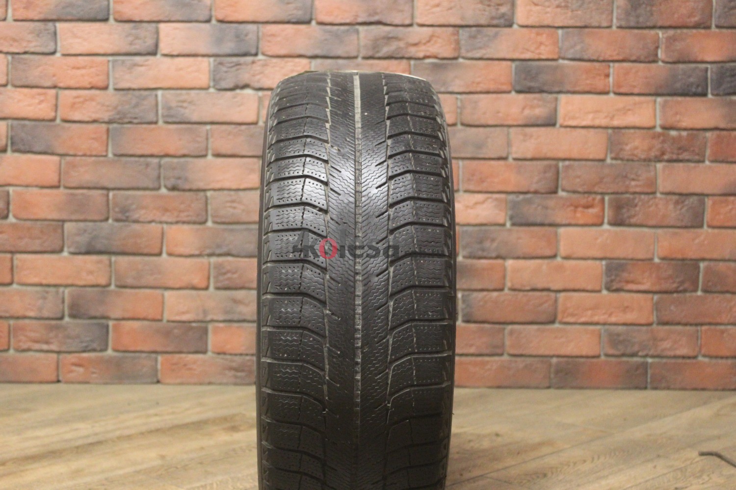 Зимние нешипованные шины R16 215/55 Michelin X-Ice 2 бу Лип. (4-5 мм.)