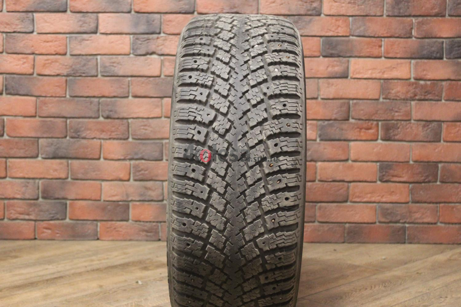 Зимние шипованные шины R17 255/55 Nokian Tyres Hakkapeliitta бу (6-7 мм.) остаток шипов 0-25%