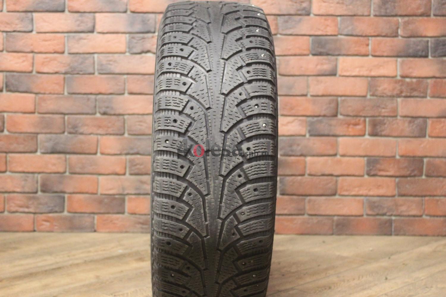 Зимние шипованные шины R17 235/65 Nokian Tyres Nordman 5 бу (4-5 мм.) остаток шипов 0-25%