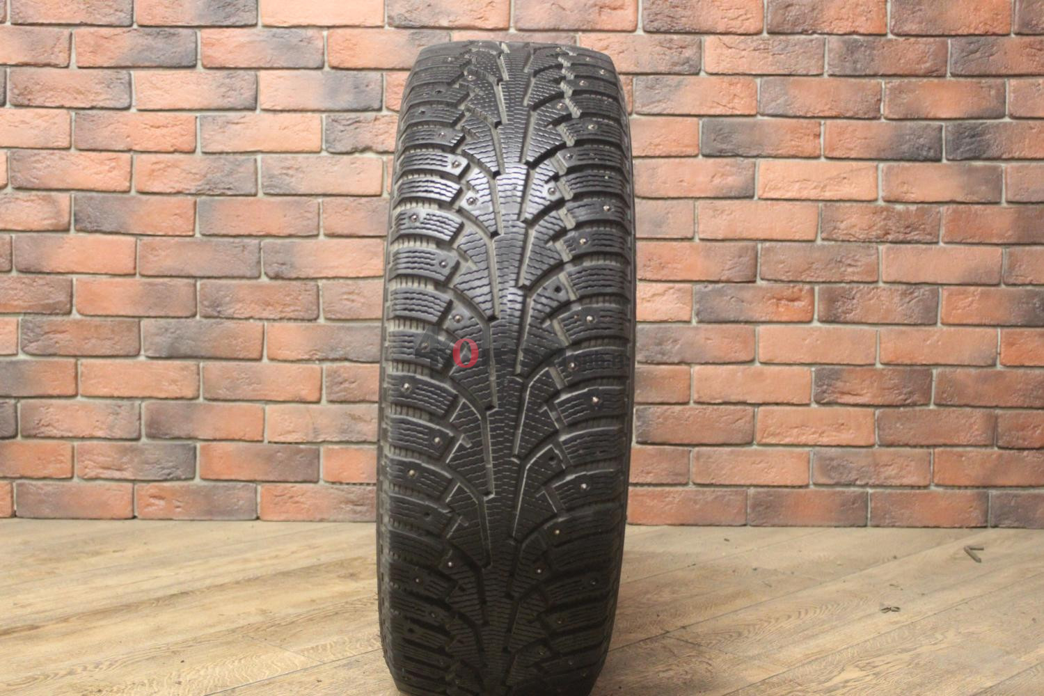 Зимние шипованные шины R17 235/65 Nokian Tyres Hakkapeliitta 5 бу (8-9 мм.) остаток шипов 70-100%