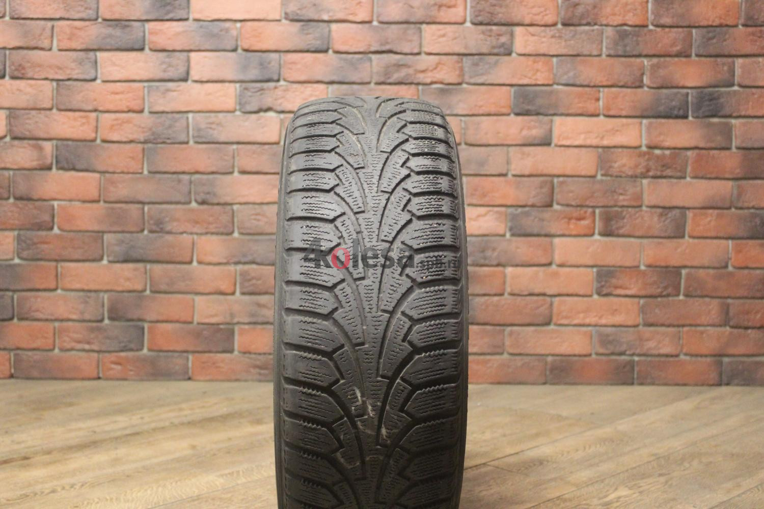 Зимние нешипованные шины R16 205/55 Nokian Tyres Hakkapeliitta RSi RFT бу Лип. (4-5 мм.)