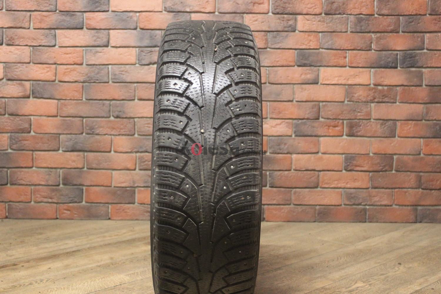 Зимние шипованные шины R17 225/65 Nokian Tyres Hakkapeliitta 5 бу (4-5 мм.) остаток шипов 0-25%