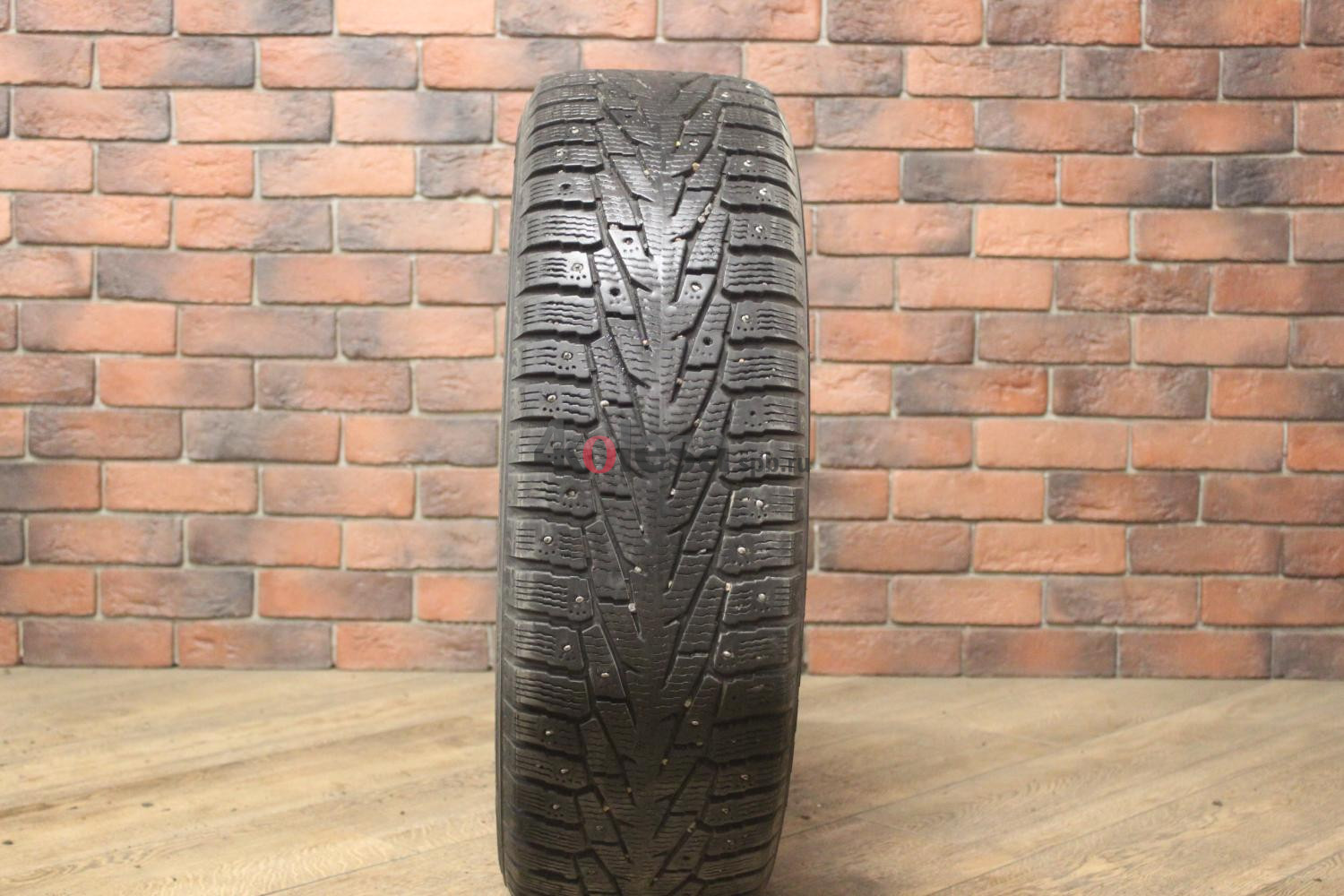 Зимние шипованные шины R17 225/65 Nokian Tyres Hakkapeliitta 7 бу (6-7 мм.) остаток шипов 50-69%