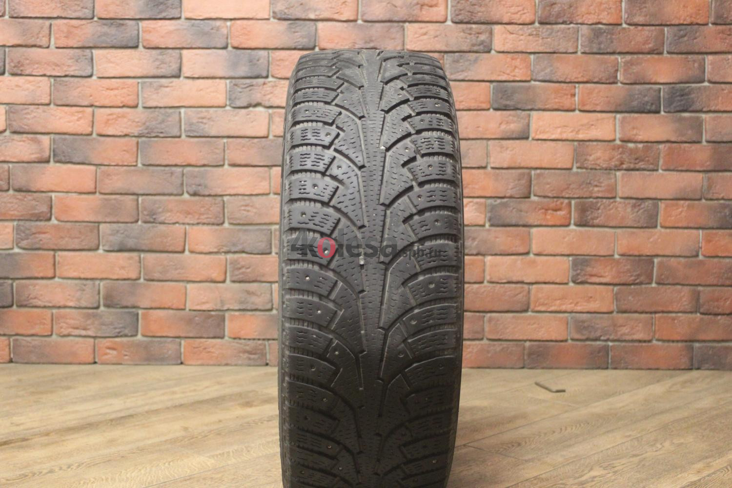 Зимние шипованные шины R17 225/60 Nokian Tyres Nordman 5 бу (4-5 мм.) остаток шипов 0-25%