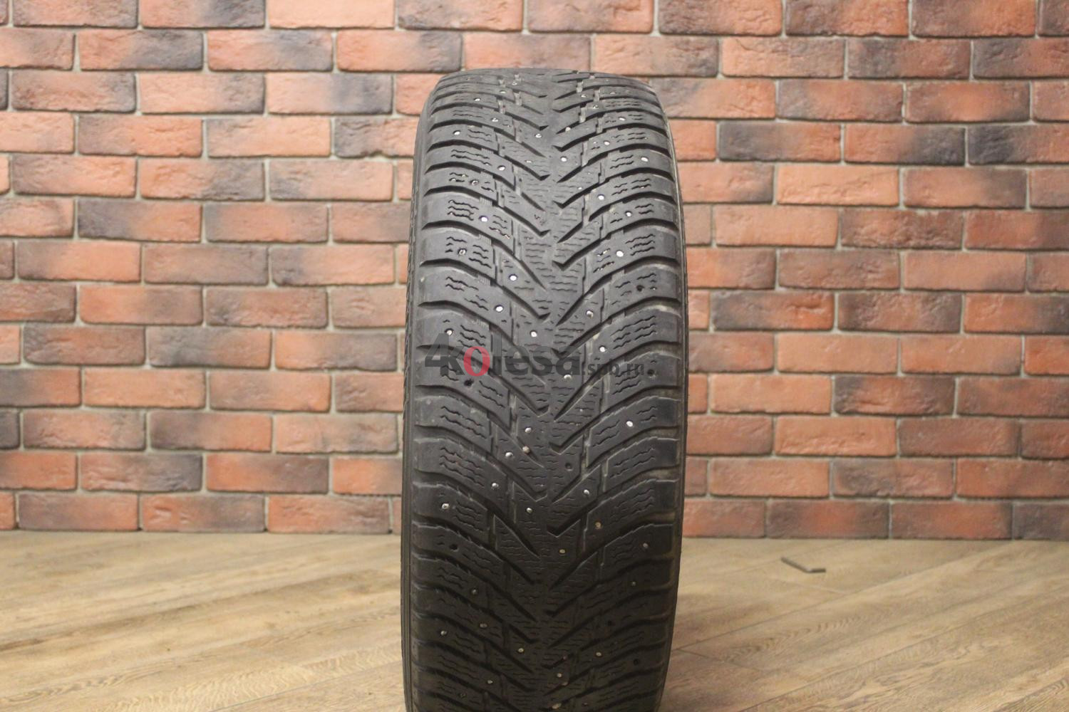 Зимние шипованные шины R17 225/60 Nokian Tyres Hakkapeliitta 8 бу (4-5 мм.) остаток шипов 50-69%
