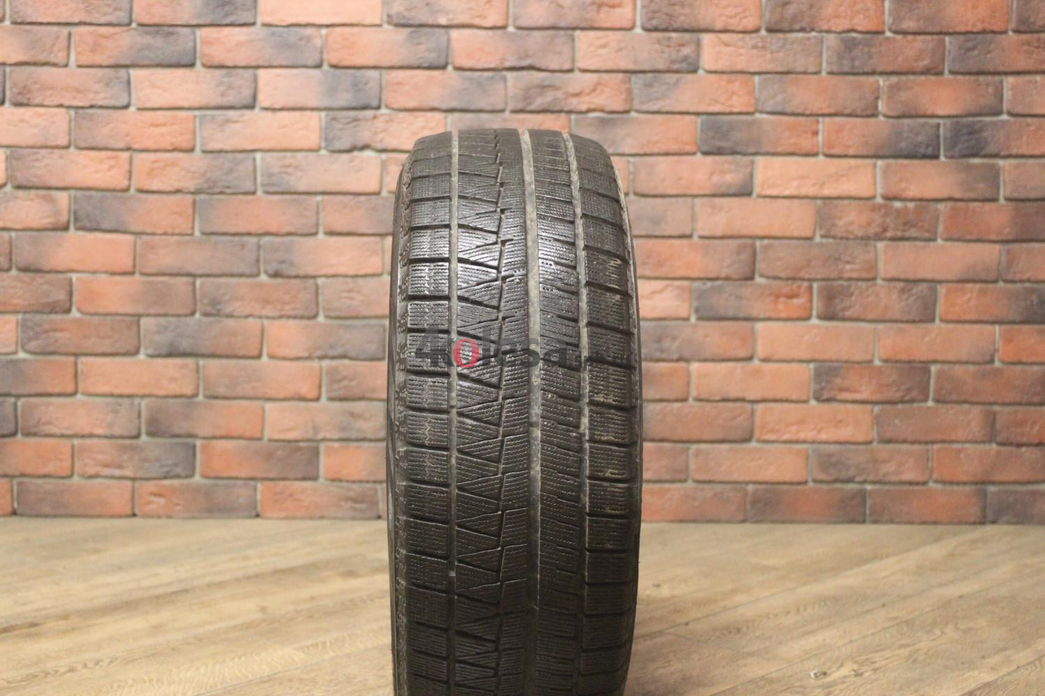Зимние нешипованные шины R16 205/55 Bridgestone Blizzak Revo 2 бу Лип. (6-7 мм.)