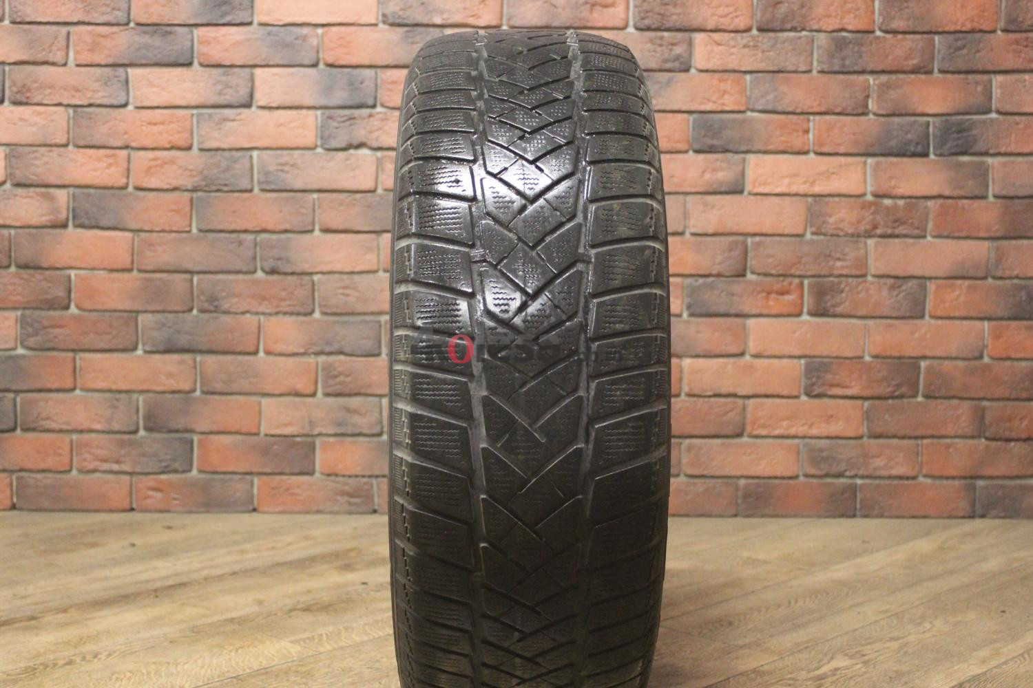 Зимние нешипованные шины R17 235/65 Dunlop Grandtrek WT M2 бу Лип. (4-5 мм.)