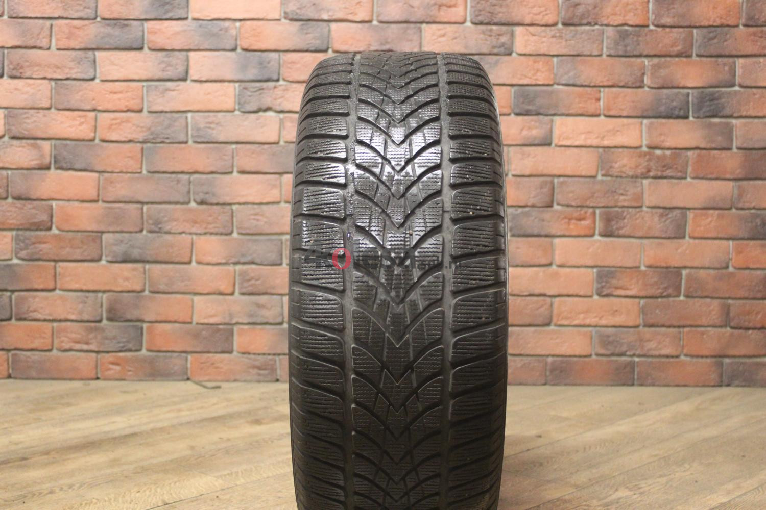 Зимние нешипованные шины R17 235/55 Dunlop SP Winter Sport 4D бу Лип. (4-5 мм.)