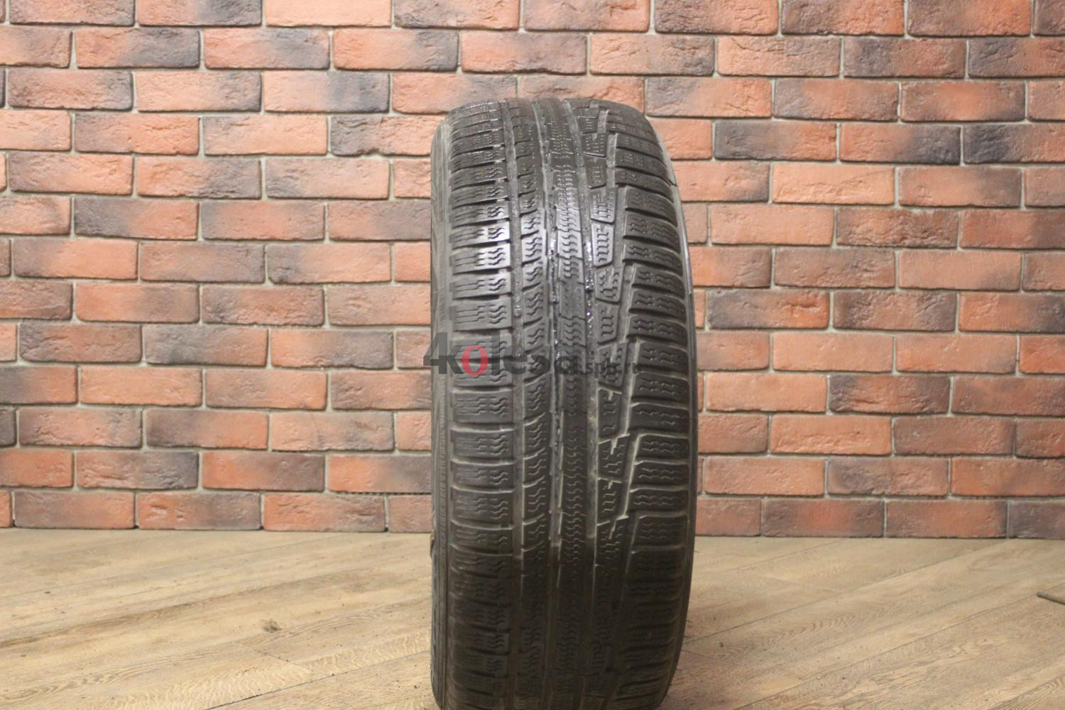 Зимние нешипованные шины R17 225/55 Nokian Tyres WR A3 бу Лип. (4-5 мм.)