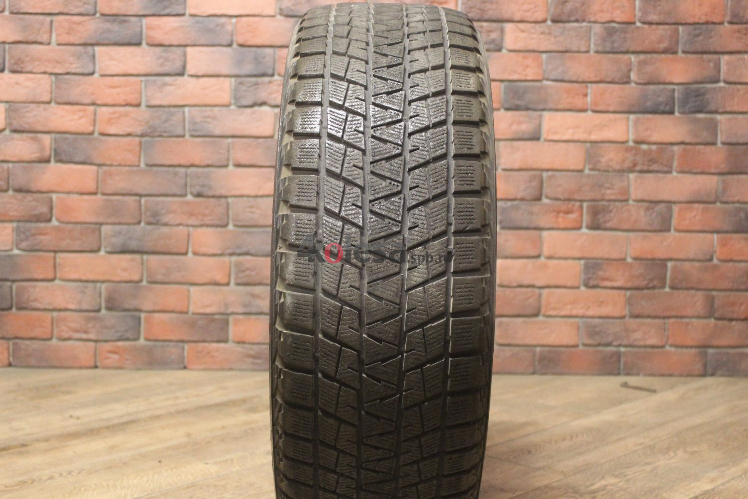 Зимние нешипованные шины R18 245/60 Bridgestone Blizzak DM-V1 бу Лип. (6-7 мм.)