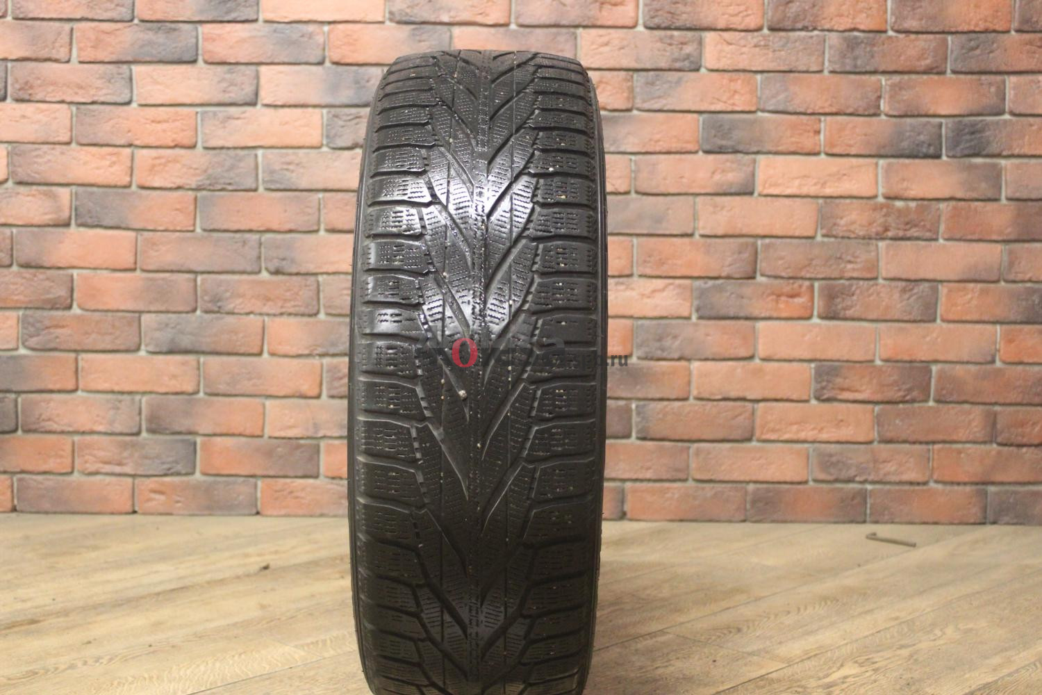 Зимние нешипованные шины R18 225/60 Nokian Tyres Hakkapeliitta R2 бу Лип. (4-5 мм.)