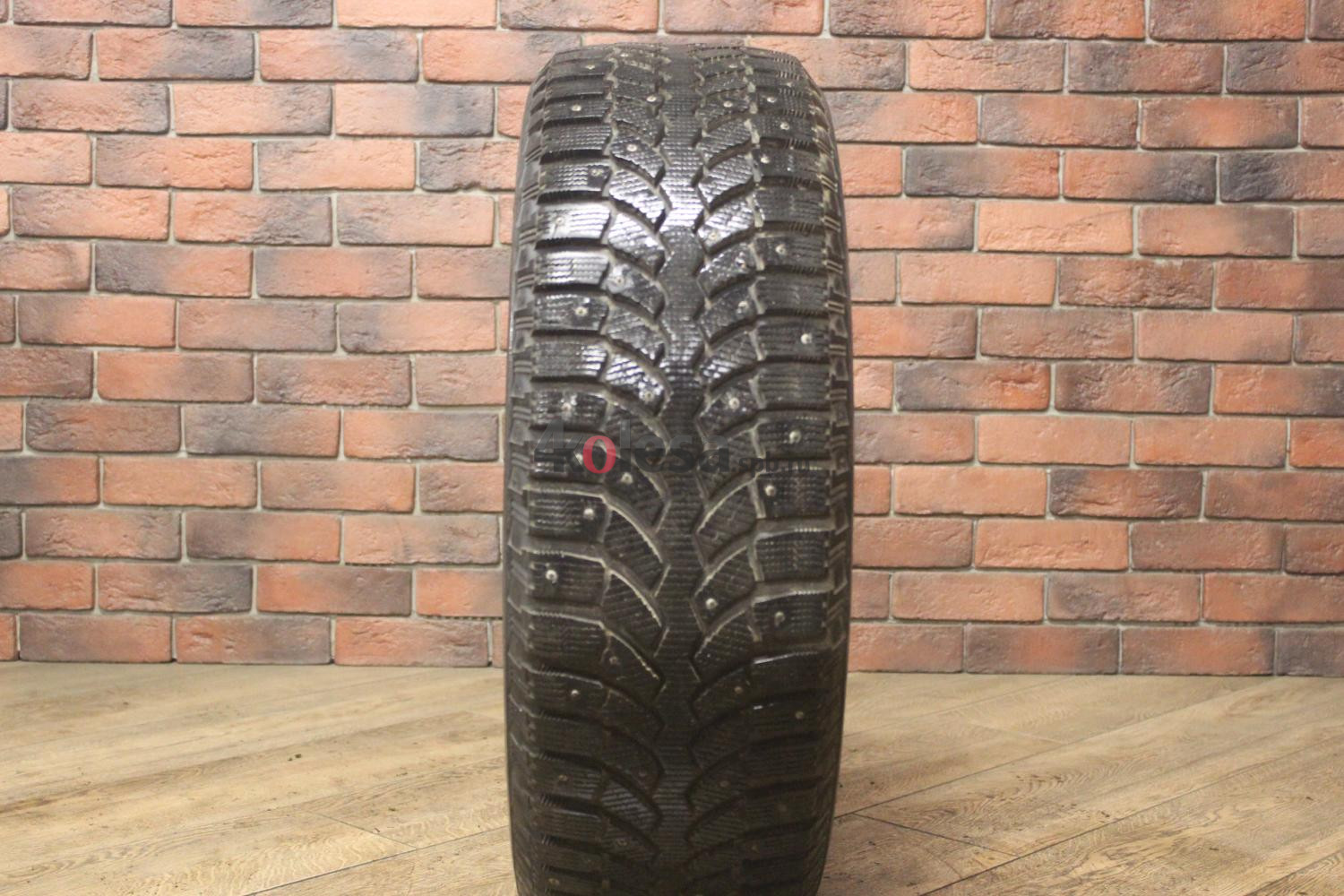 Зимние шипованные шины R18 225/60 Bridgestone Blizzak Spike-01 бу (8-9 мм.) остаток шипов 70-100%
