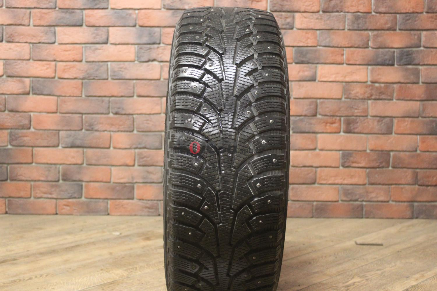 Зимние шипованные шины R18 235/60 Nokian Tyres Hakkapeliitta 5 бу (8-9 мм.) остаток шипов 70-100%
