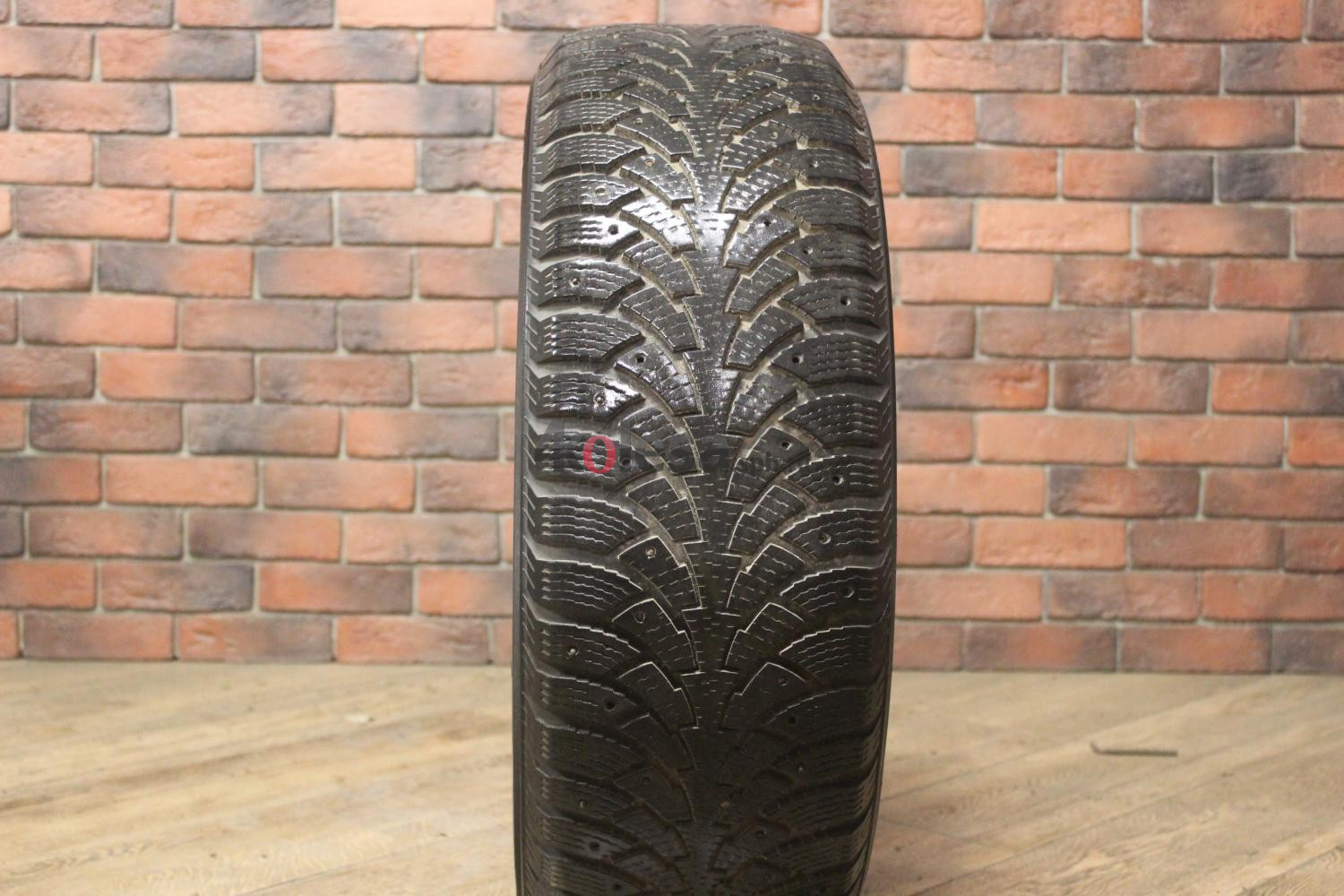 Зимние шипованные шины R18 235/60 Nokian Tyres Hakkapeliitta бу (4-5 мм.) остаток шипов 0-25%