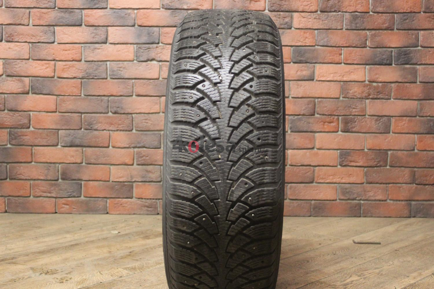 Зимние шипованные шины R18 235/60 Nokian Tyres Hakkapeliitta бу (6-7 мм.) остаток шипов 50-69%
