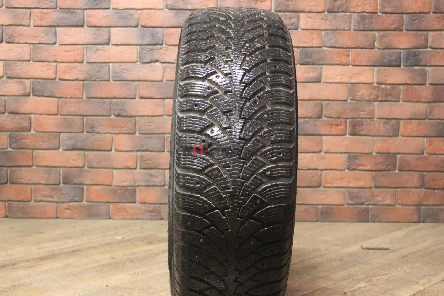 Зимние шипованные шины R18 235/60 Nokian Tyres Hakkapeliitta бу (6-7 мм.) остаток шипов 70-100%