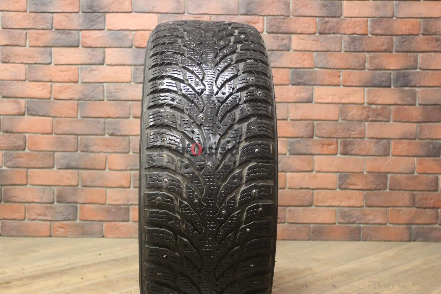 Зимние шипованные шины R18 245/60 Nokian Tyres Hakkapeliitta 9 бу (6-7 мм.) остаток шипов 50-69%