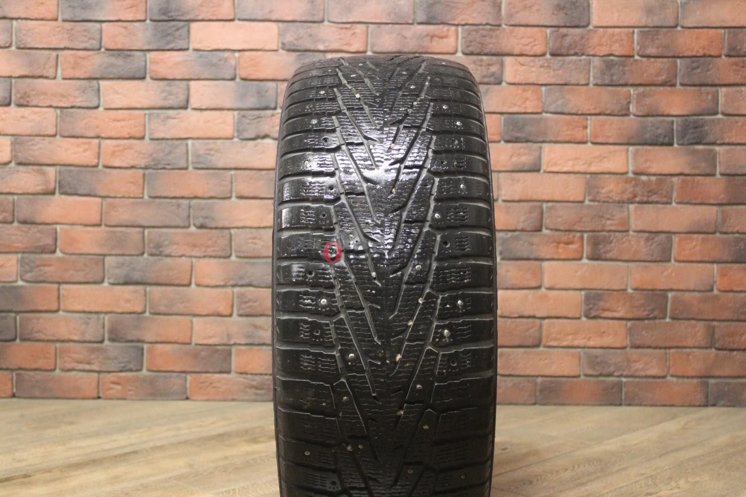 Зимние шипованные шины R18 255/55 Nokian Tyres Hakkapeliitta 7 бу (6-7 мм.) остаток шипов 50-69%