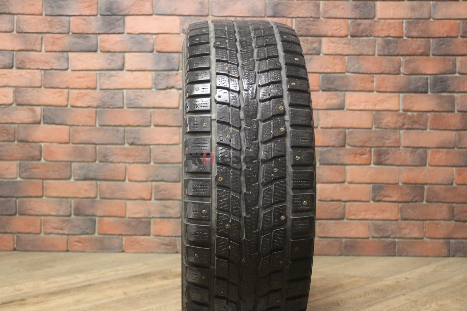 Зимние шипованные шины R18 265/60 Dunlop SP Winter ICE 01 бу (6-7 мм.) остаток шипов 70-100%