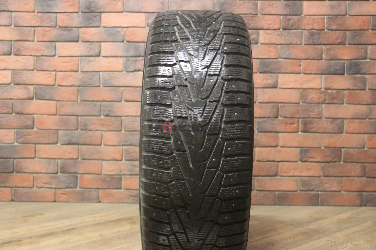 Зимние шипованные шины R18 285/60 Nokian Tyres Hakkapeliitta 7 бу (6-7 мм.) остаток шипов 0-25%
