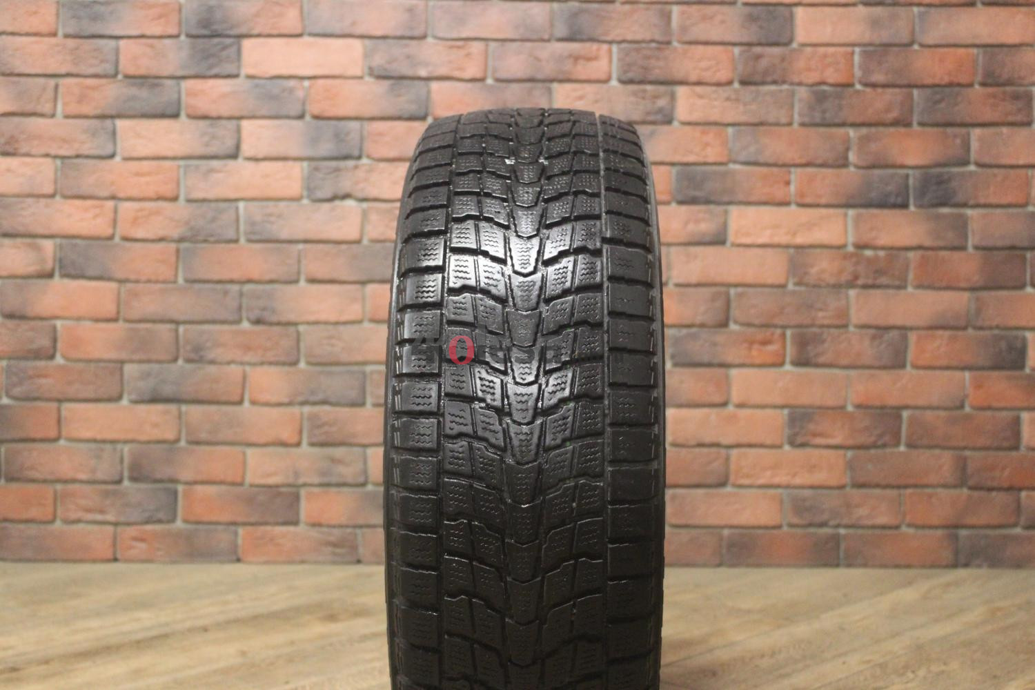 Зимние нешипованные шины R17 225/60 Dunlop Grandtrek SJ6 бу Лип. (6-7 мм.)