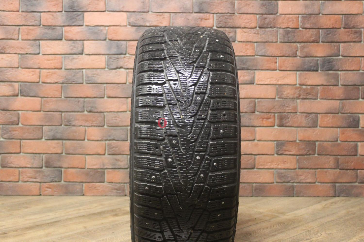 Зимние шипованные шины R19 255/50 Nokian Tyres Hakkapeliitta 7 RFT бу (8-9 мм.) остаток шипов 50-69%