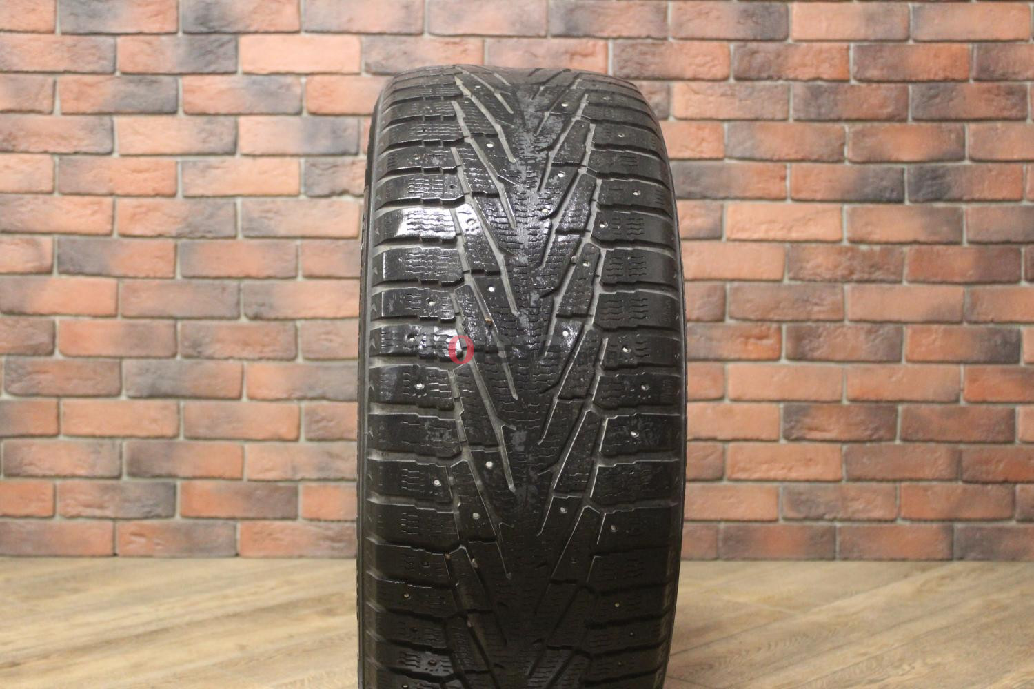 Зимние шипованные шины R19 265/50 Nokian Tyres Hakkapeliitta 7 бу (4-5 мм.) остаток шипов 0-25%