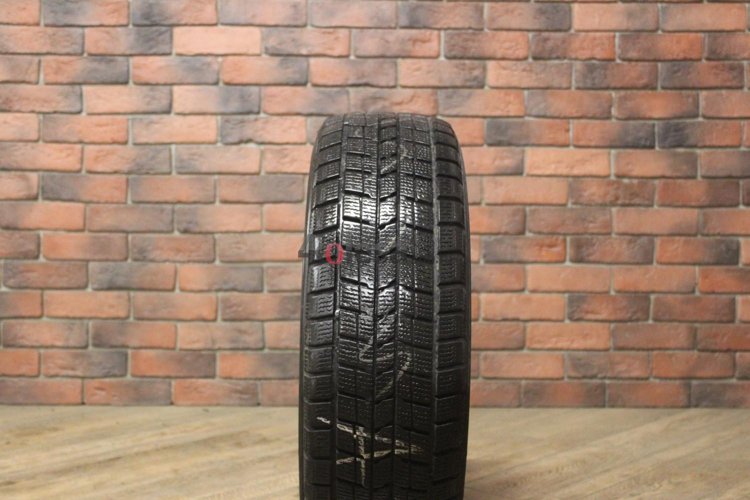 Зимние нешипованные шины R16 205/60 Dunlop DSX бу Лип. (8-9 мм.)