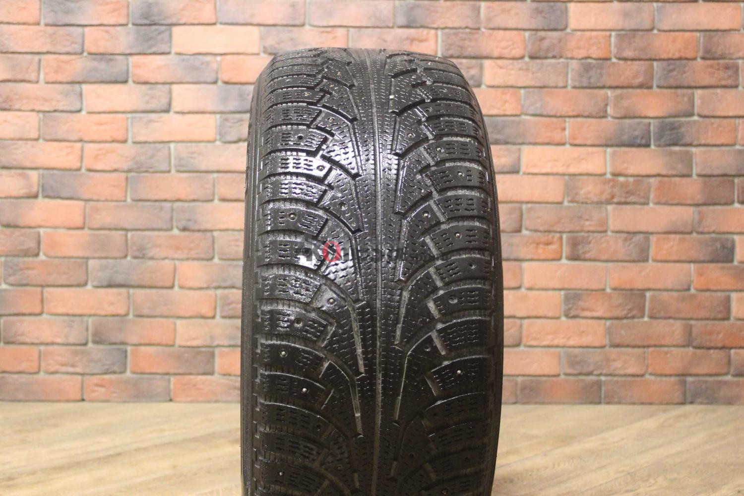 Зимние шипованные шины R19 255/50 Nokian Tyres Hakkapeliitta 5 бу (4-5 мм.) остаток шипов 25-49%