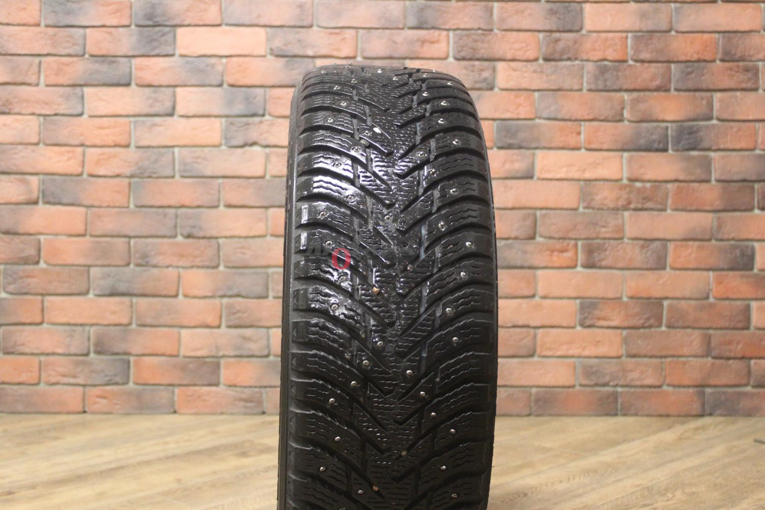 Зимние шипованные шины R17 215/65 Nokian Tyres Hakkapeliitta 8 бу (6-7 мм.) остаток шипов 70-100%