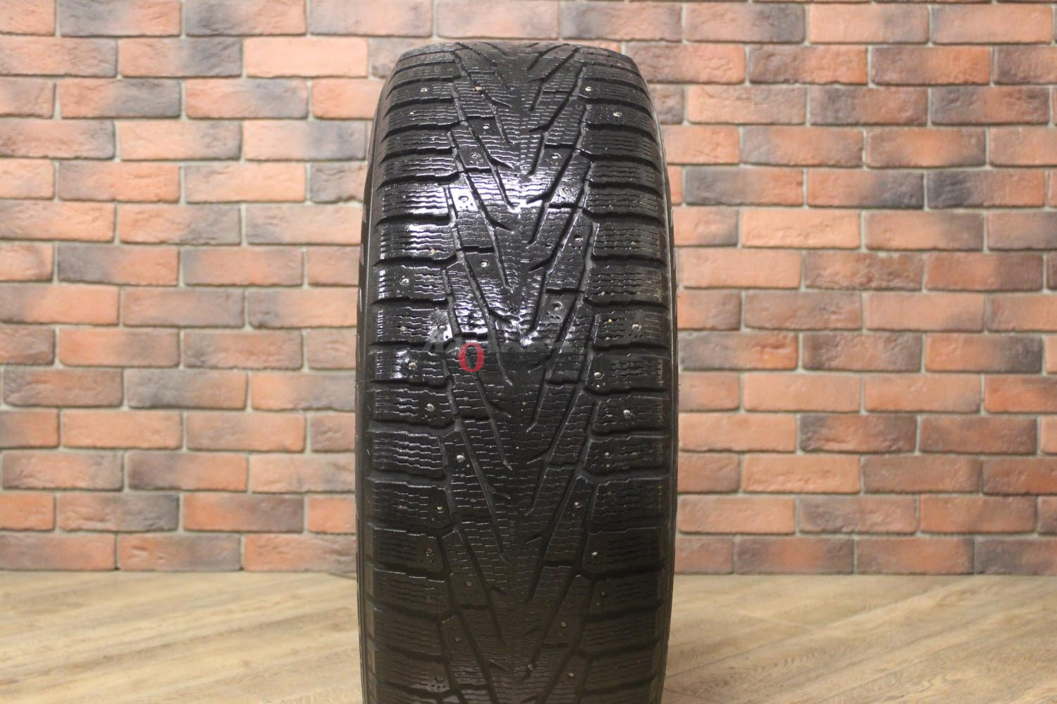 Зимние шипованные шины R18 265/60 Nokian Tyres Hakkapeliitta 7 бу (6-7 мм.) остаток шипов 25-49%