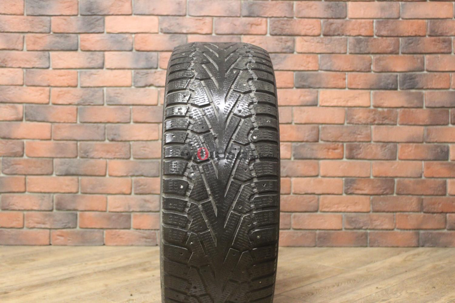 Зимние шипованные шины R20 245/45 Pirelli Ice Zero бу (4-5 мм.) остаток шипов 0-25%