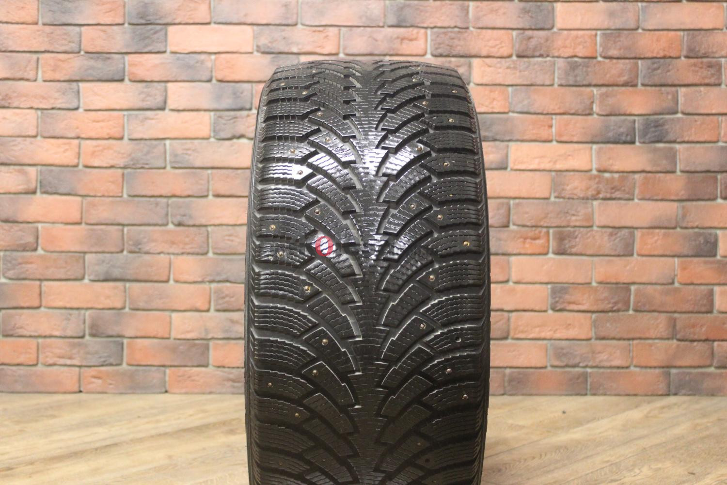 Зимние шипованные шины R20 275/40 Nokian Tyres Hakkapeliitta бу (6-7 мм.) остаток шипов 70-100%