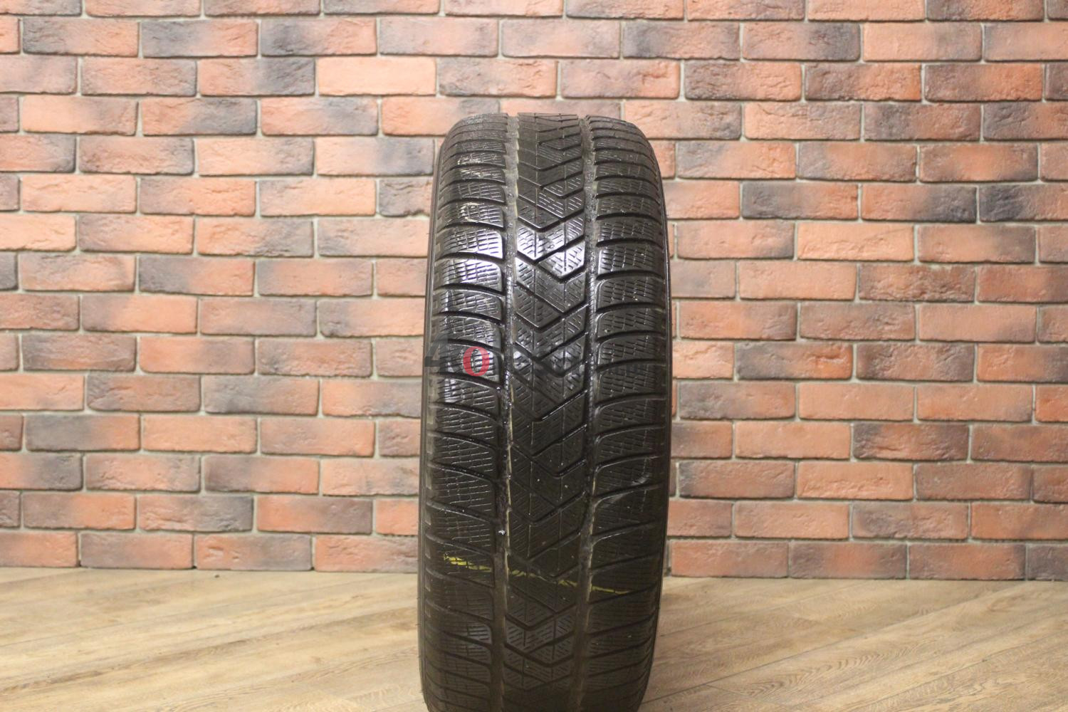 Зимние нешипованные шины R18 235/60 Pirelli Scorpion Winter бу Лип. (4-5 мм.)