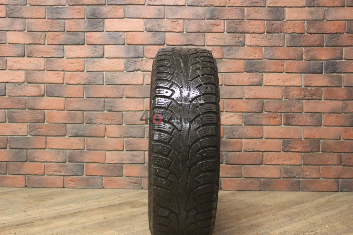 Зимние шипованные шины R16 215/70 Nokian Tyres Hakkapeliitta 5 бу (4-5 мм.) остаток шипов 0-25%