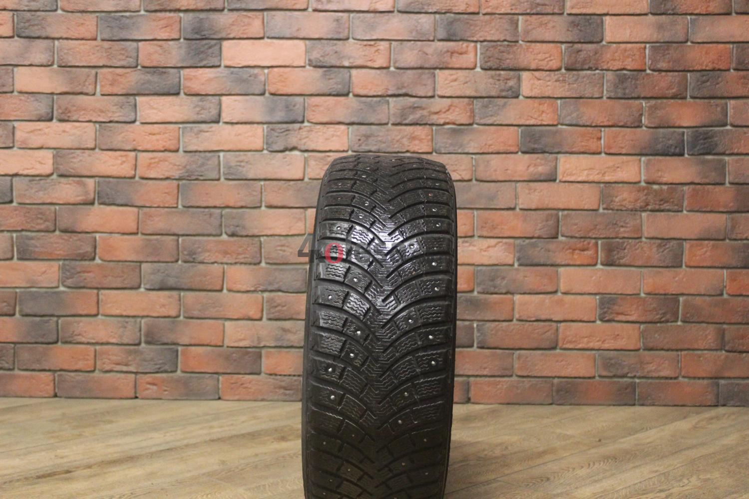 Зимние шипованные шины R16 195/55 Michelin X-Ice North 2 бу (4-5 мм.) остаток шипов 0-25%