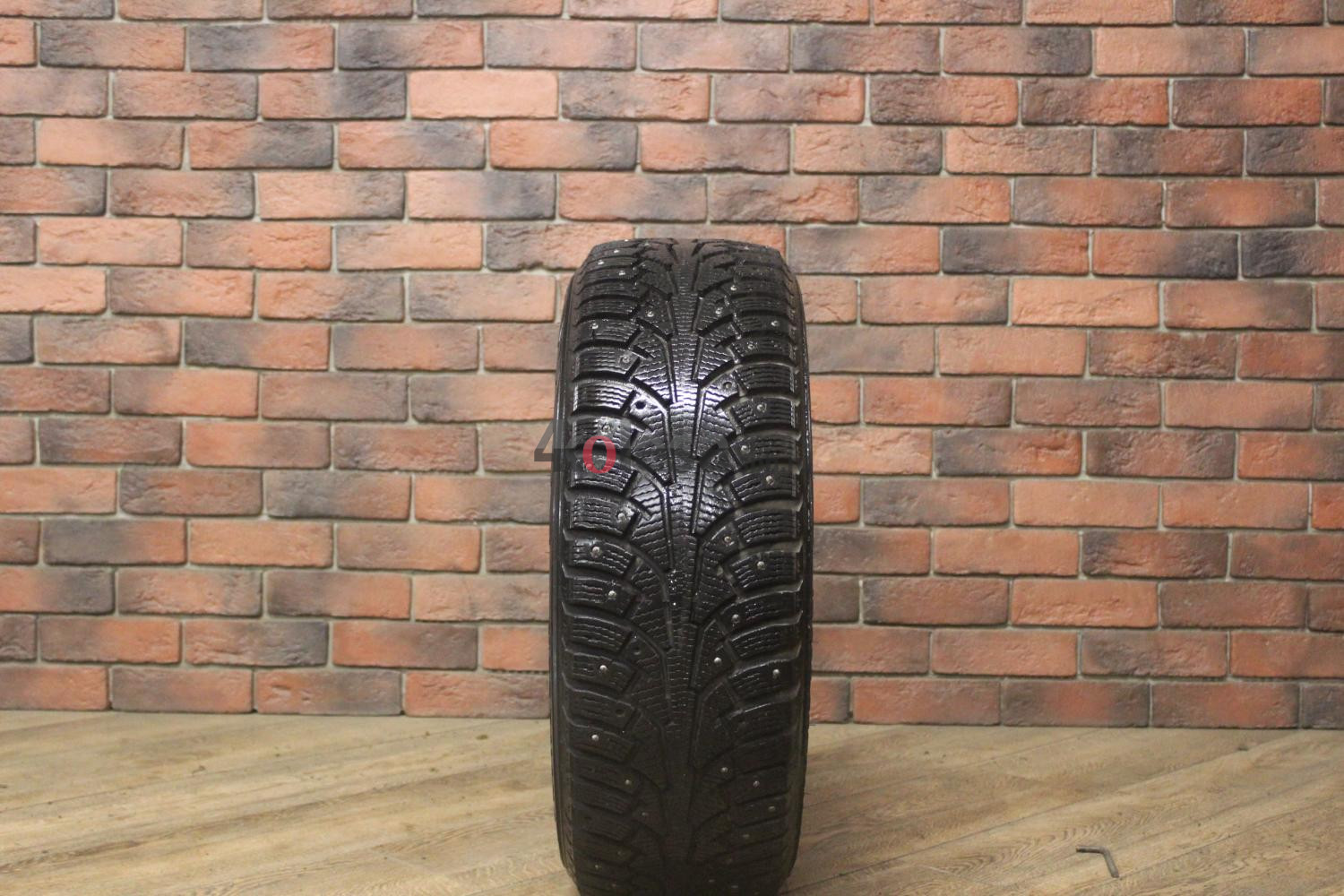 Зимние шипованные шины R16 205/60 Nokian Tyres Nordman 5 бу (6-7 мм.) остаток шипов 70-100%