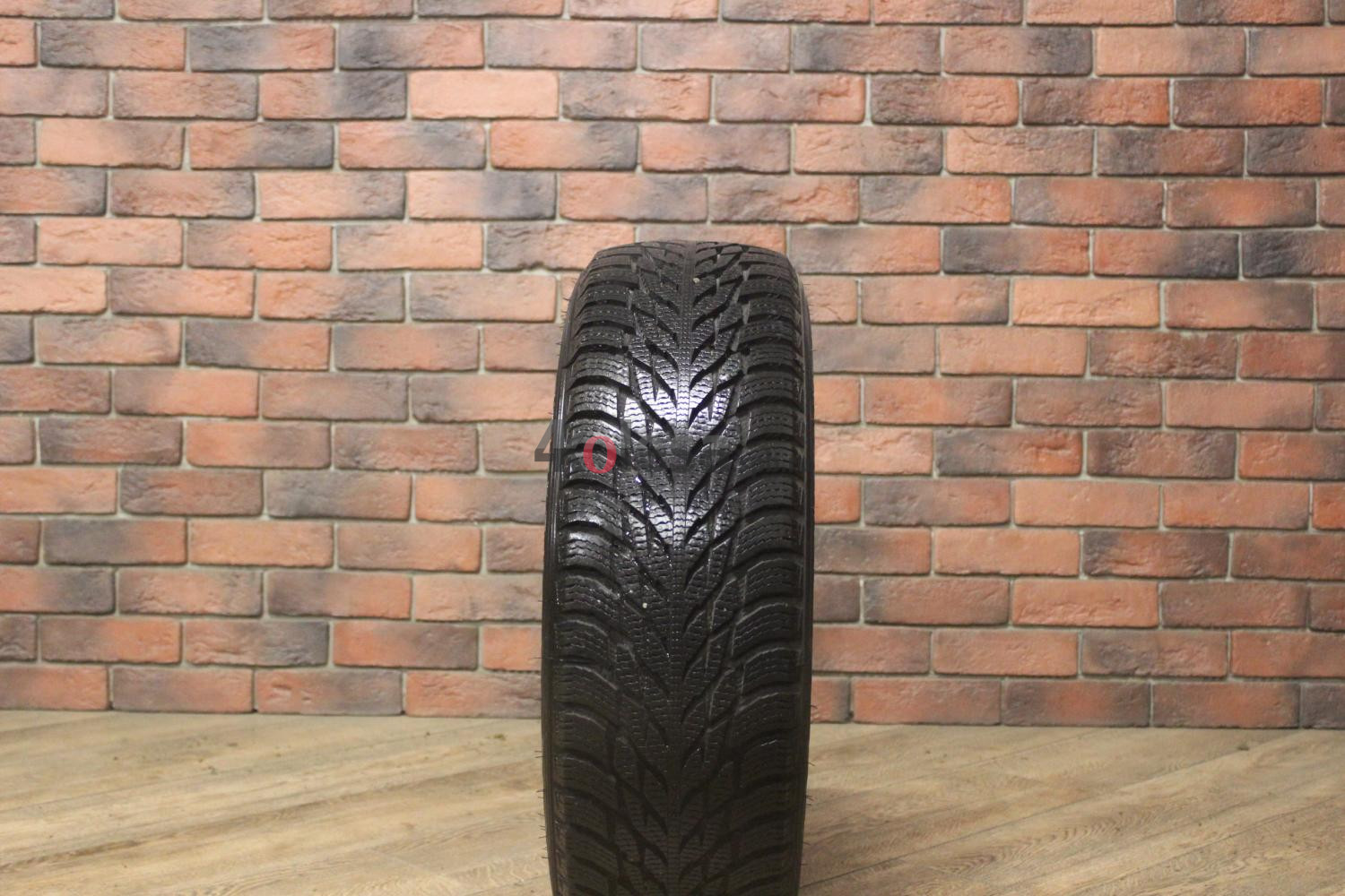 Зимние нешипованные шины R16 195/60 Nokian Tyres Hakkapeliitta R3 бу Лип. (8-9 мм.)