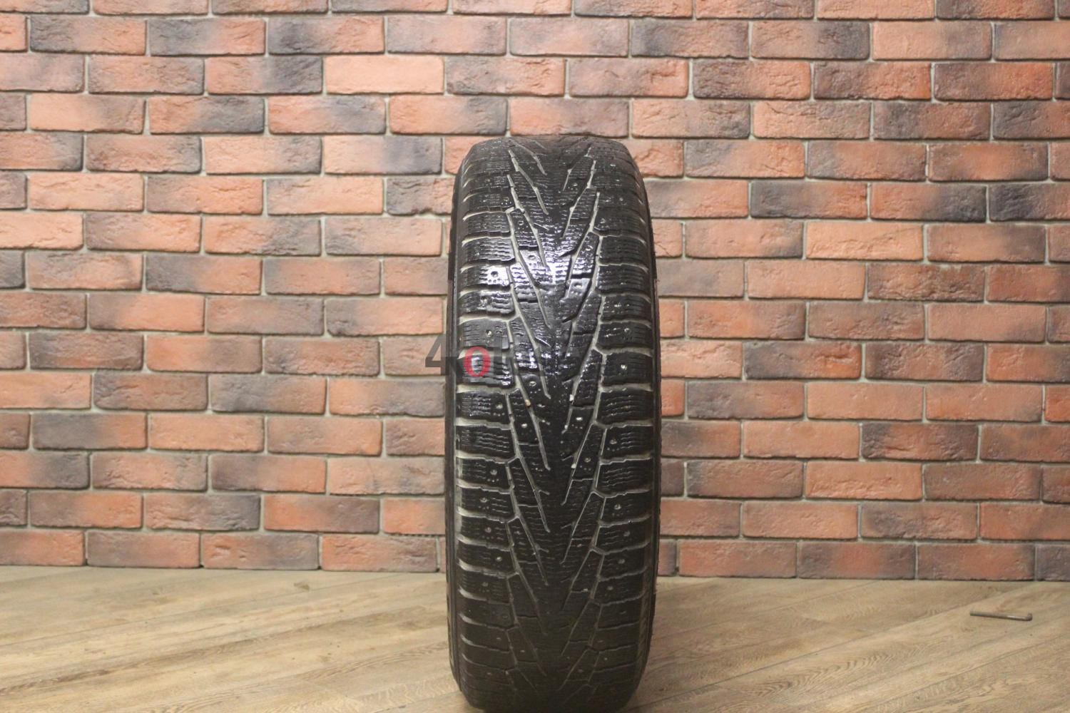 Зимние шипованные шины R16 225/70 Nokian Tyres Hakkapeliitta 7 бу (6-7 мм.) остаток шипов 0-25%